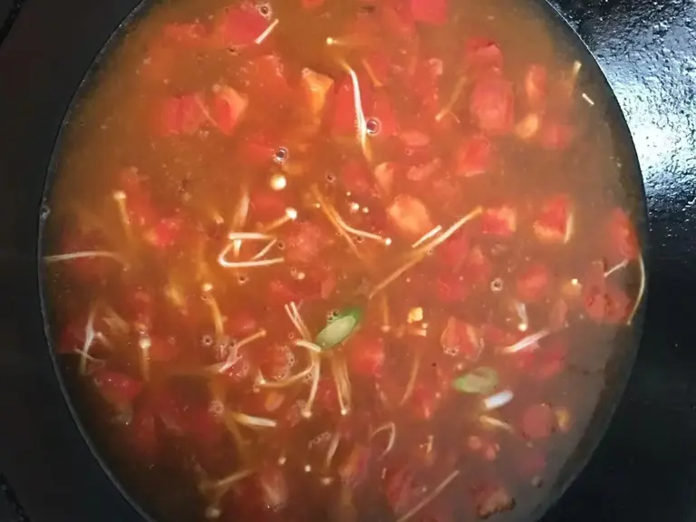 大年初一吃饺子，初二吃啥更讲究，4样端上桌，福旺财旺家也旺