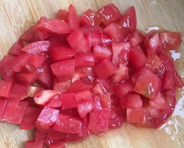 大年初一吃饺子，初二吃啥更讲究，4样端上桌，福旺财旺家也旺