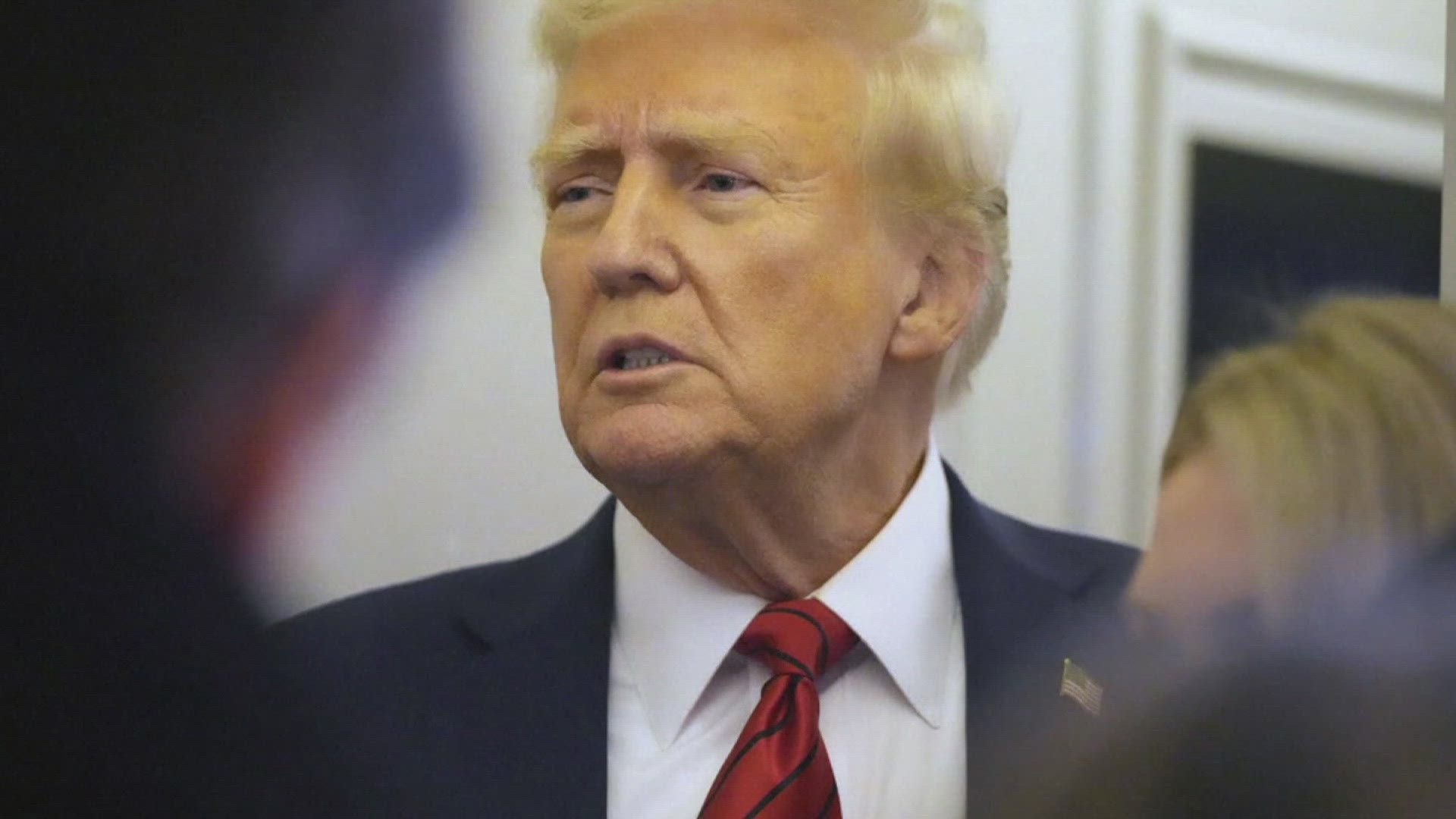 deadline-approaches-for-federal-workers-to-take-trump-admin-buyout-or