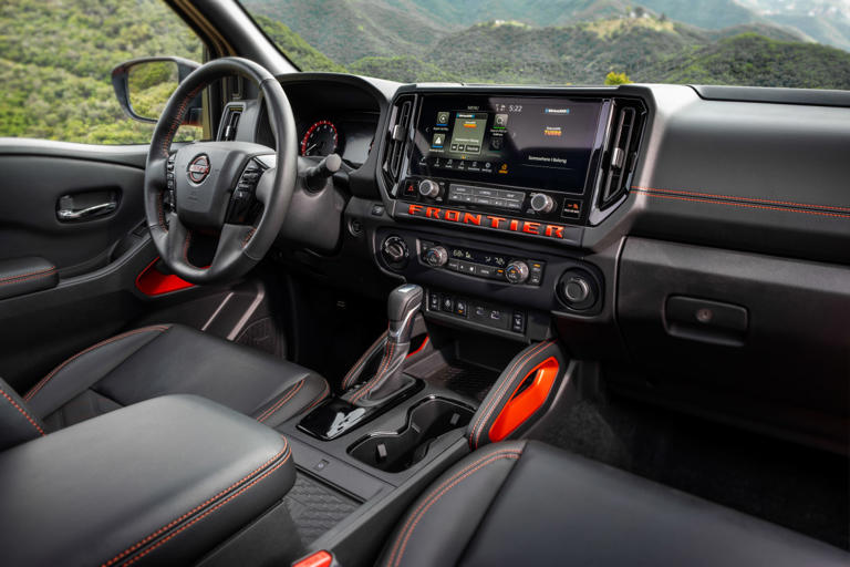 2026 Nissan Frontier Keeps Prices Steady, But 2025 Discounts Steal the Spotlight