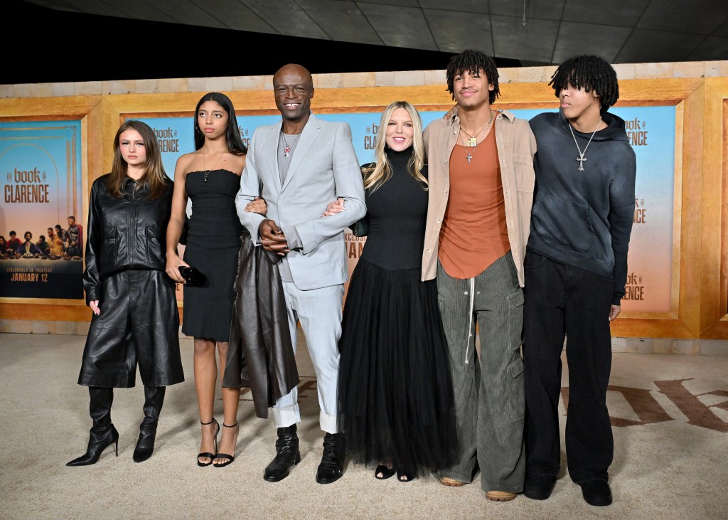 Heidi Klum's son Henry Samuel, 19, makes runway debut at Paris Haute  Couture Fashion Week