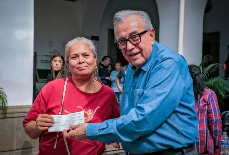 El Gobernador aseguró que también se ha ayudado a los músicos / FOTO: ESPECIAL