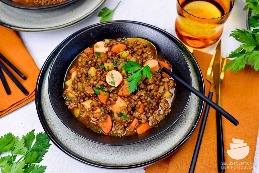 Einfache klassische Linsensuppe