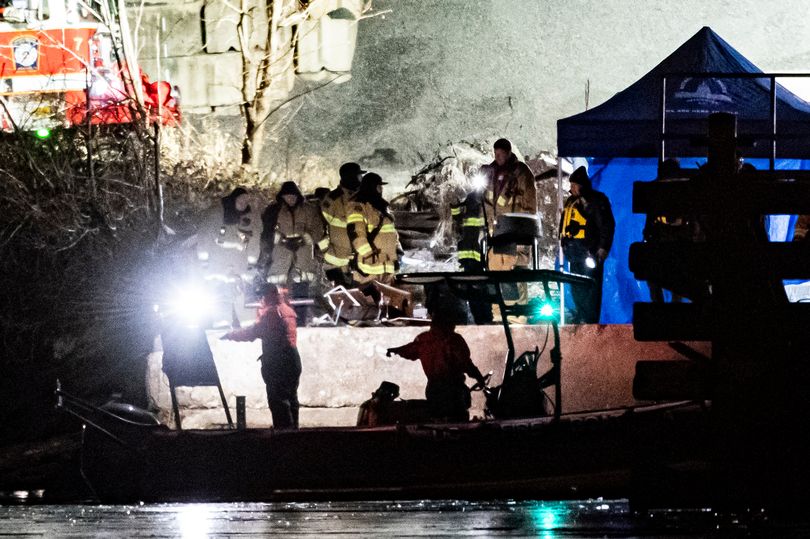 Washington DC plane crash Officials say 'we don't believe there are