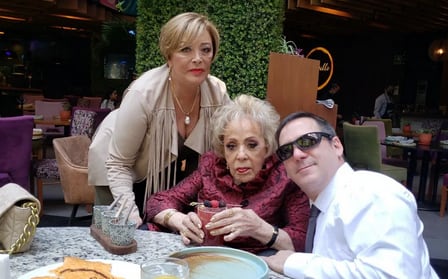 Luis Enrique Guzmán habló sobre la relación que mantiene con sus hermanas.