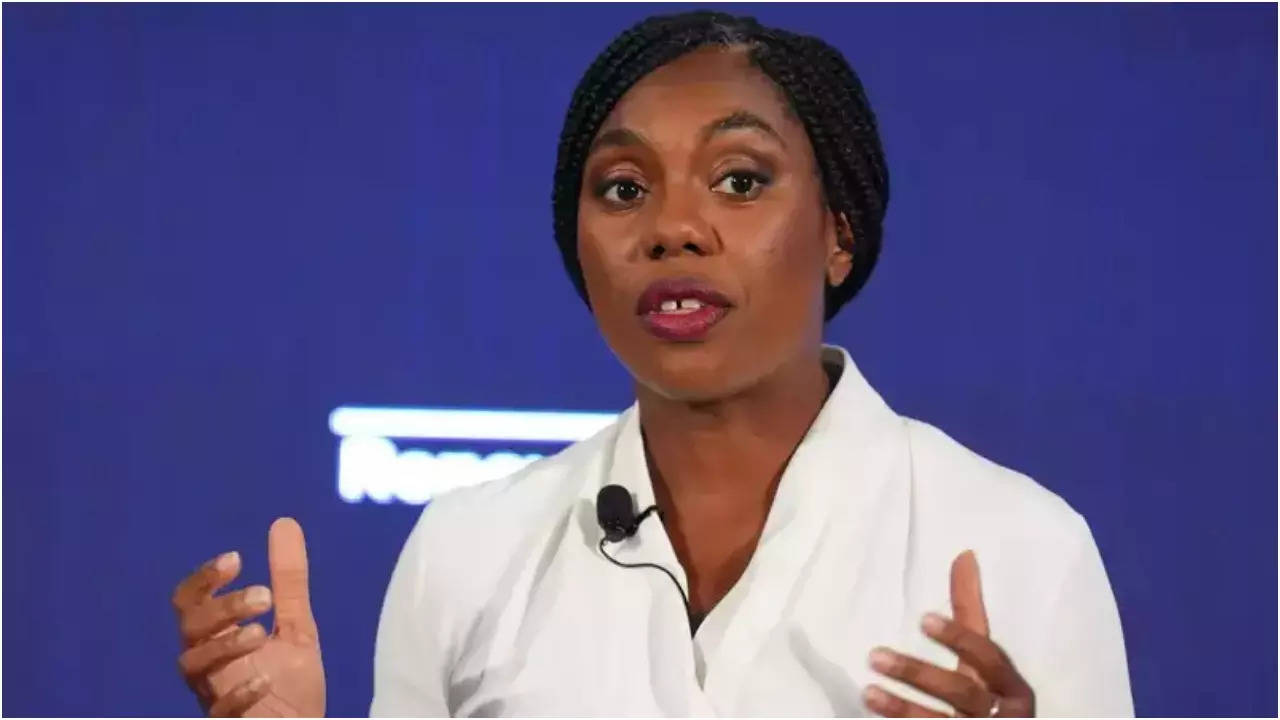 Tories plan stringent new immigration law in bid to win back voters ...