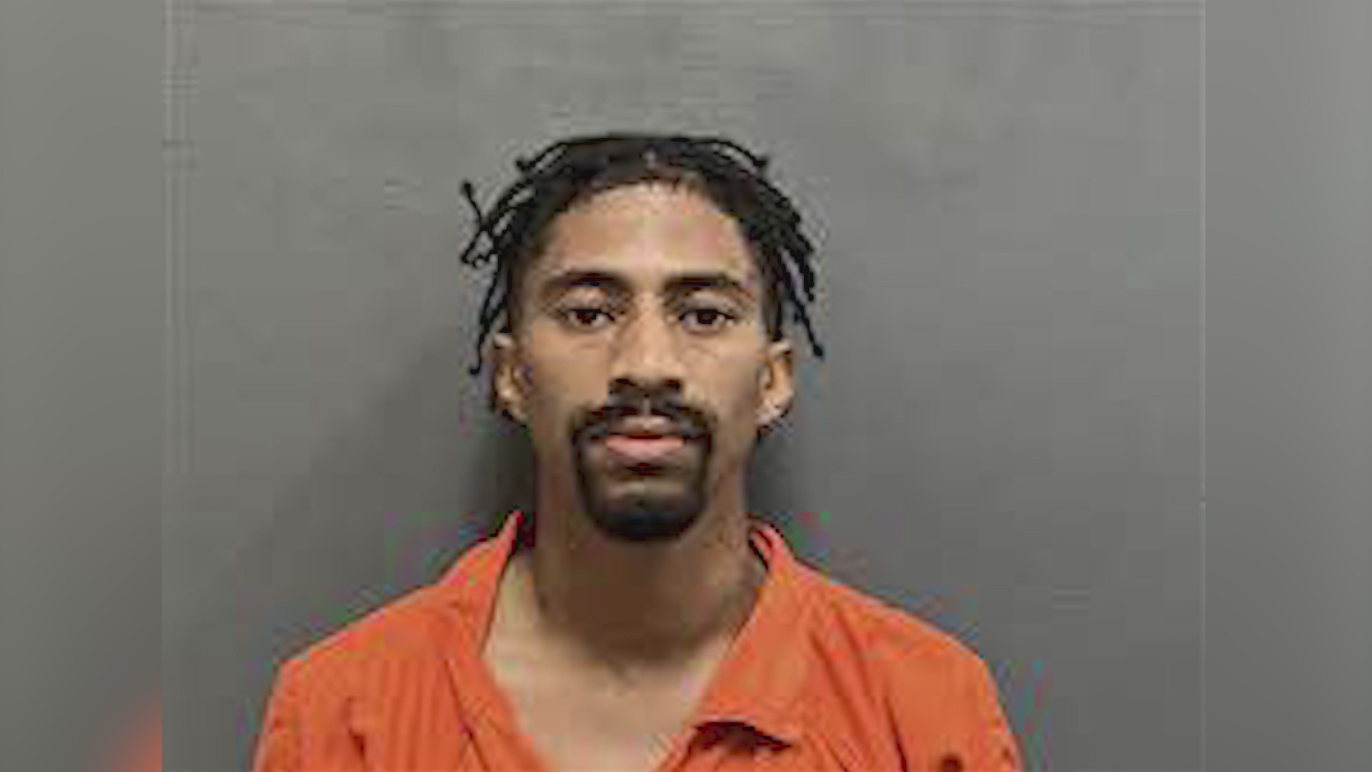 Houston County man accused of beating wife with hammer(00)