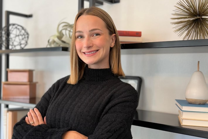 Larissa Isensee começou a trabalhar com o avô aos 14 anos e se tornou CEO aos 22 anos. Foto: Divulgação/Máquinas Isensee