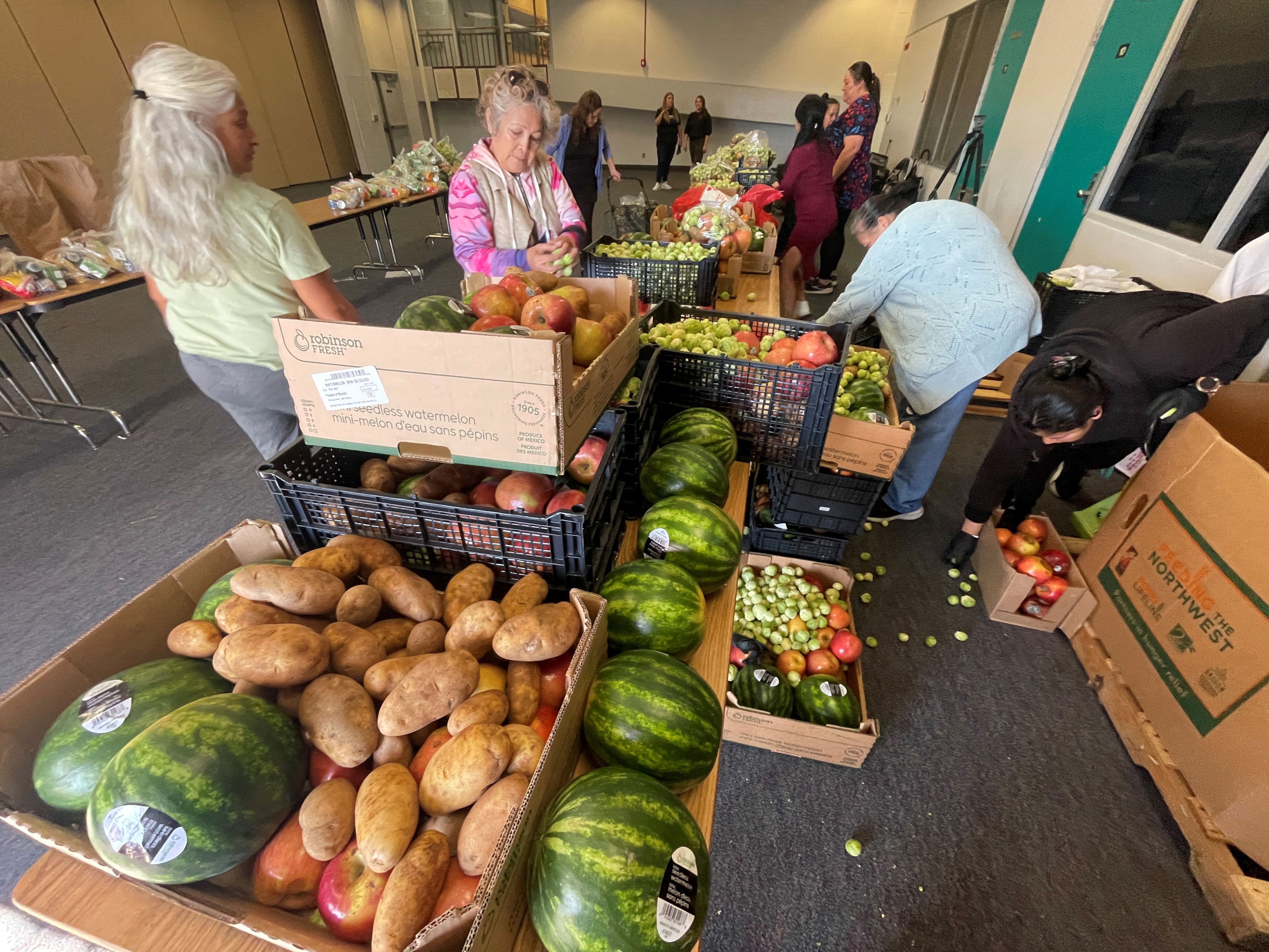 Food banks prep as 400K San Diego CalFresh recipients set to lose food ...