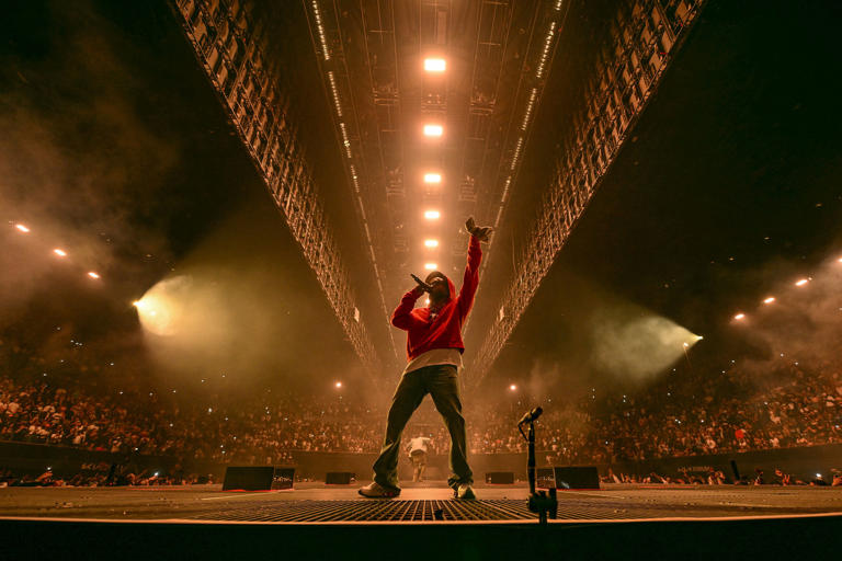Kendrick lamar s 2025 super bowl halftime show start time special