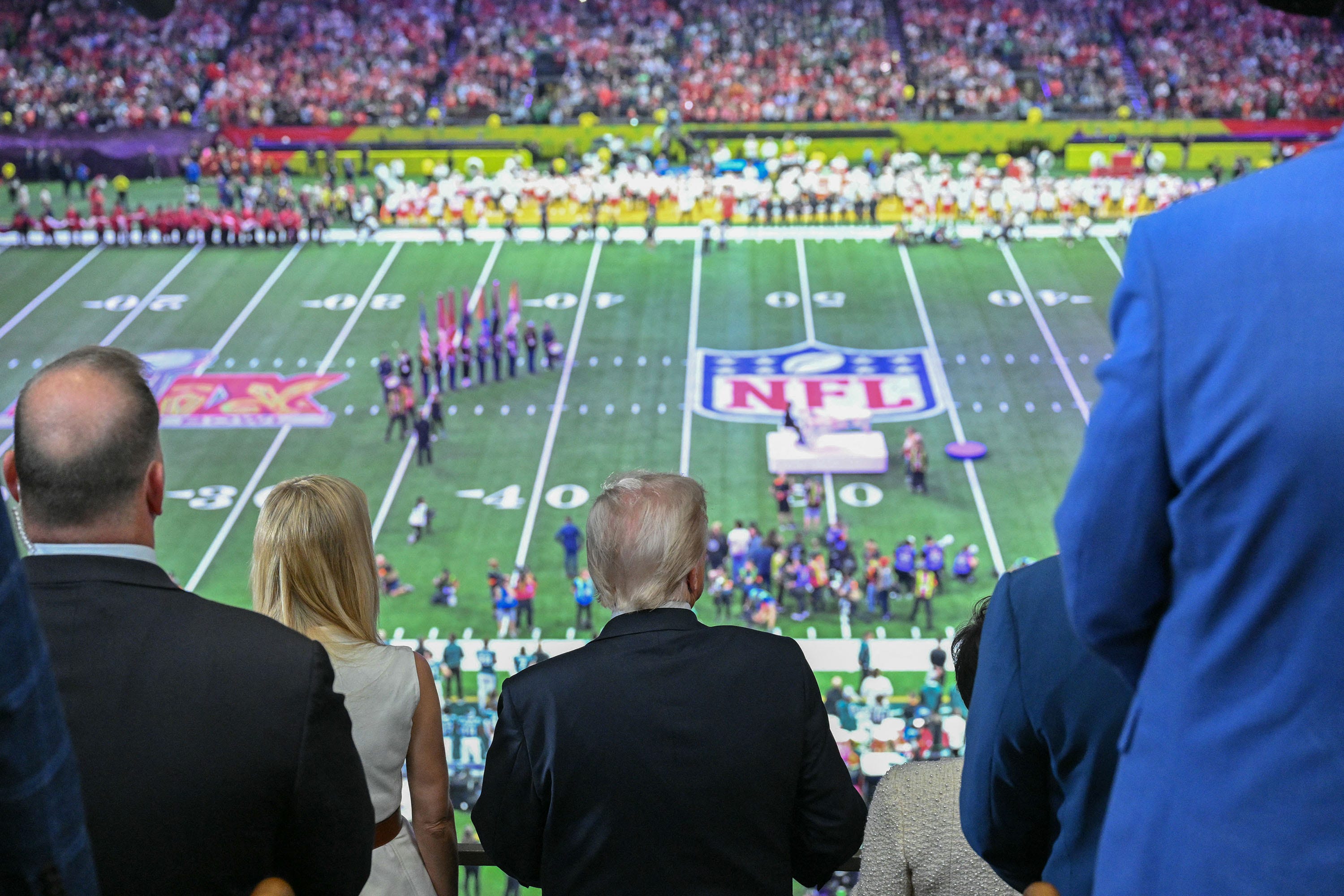 Trump promete no asistir al Super Bowl y critica a Bad Bunny y Green Day