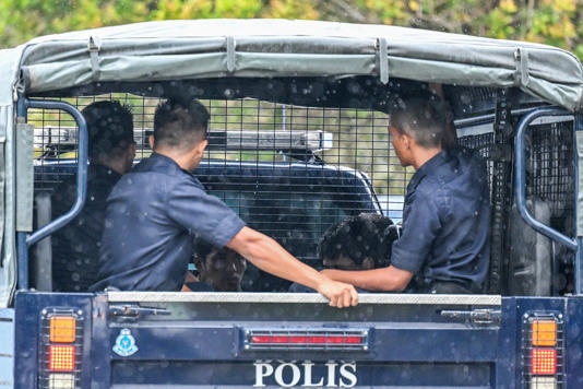 Manhunt under way in Malaysia to find a shooting suspect