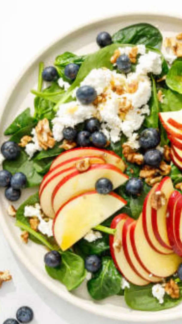 Apple breakfast salad