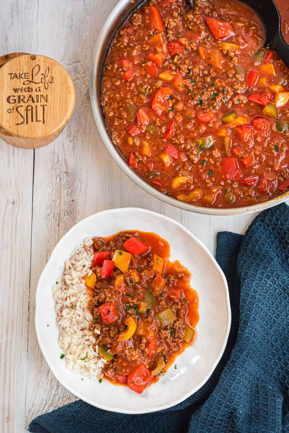 Super schnelle Paprika-Hackpfanne mit Reis