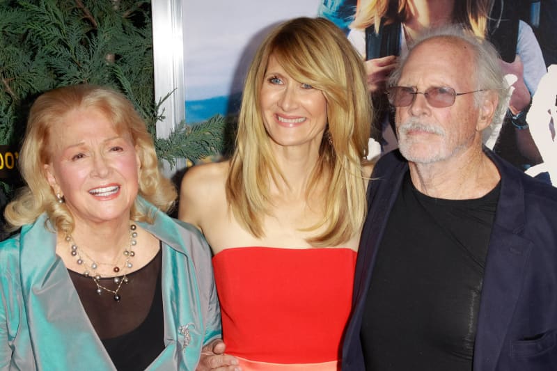 All About Laura Dern's Famous Parents Diane Ladd and Bruce Dern!