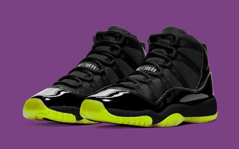 ジョーダン11 jordan 11 The Air Jordan 11 'Black/Barely Volt' Is Basically a Joker