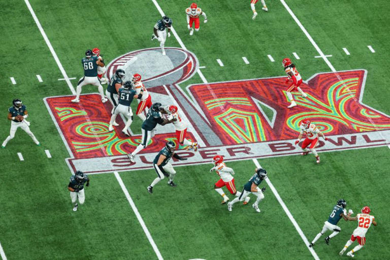 Which cities are hosting the Super Bowl in 2026, 2027 and 2028?