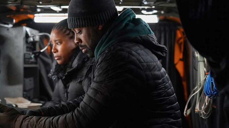 CHICAGO P.D. -- "The Good Shepherd" Episode 12012 -- Pictured: (l-r) Toya Turner as Kiana Cook, LaRoyce Hawkins as Kevin Atwater -- (Photo by: Elizabeth Sisson/NBC)