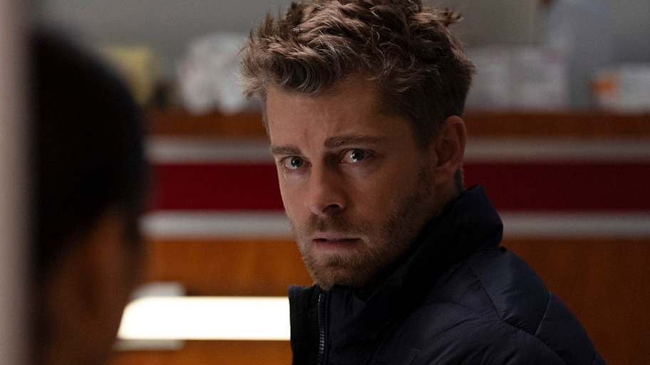 CHICAGO MED -- "In The Wake" Episode 1012 -- Pictured: Luke Mitchell as Dr. Mitch Ripley -- (Photo by: Peter Gordon/NBC)
