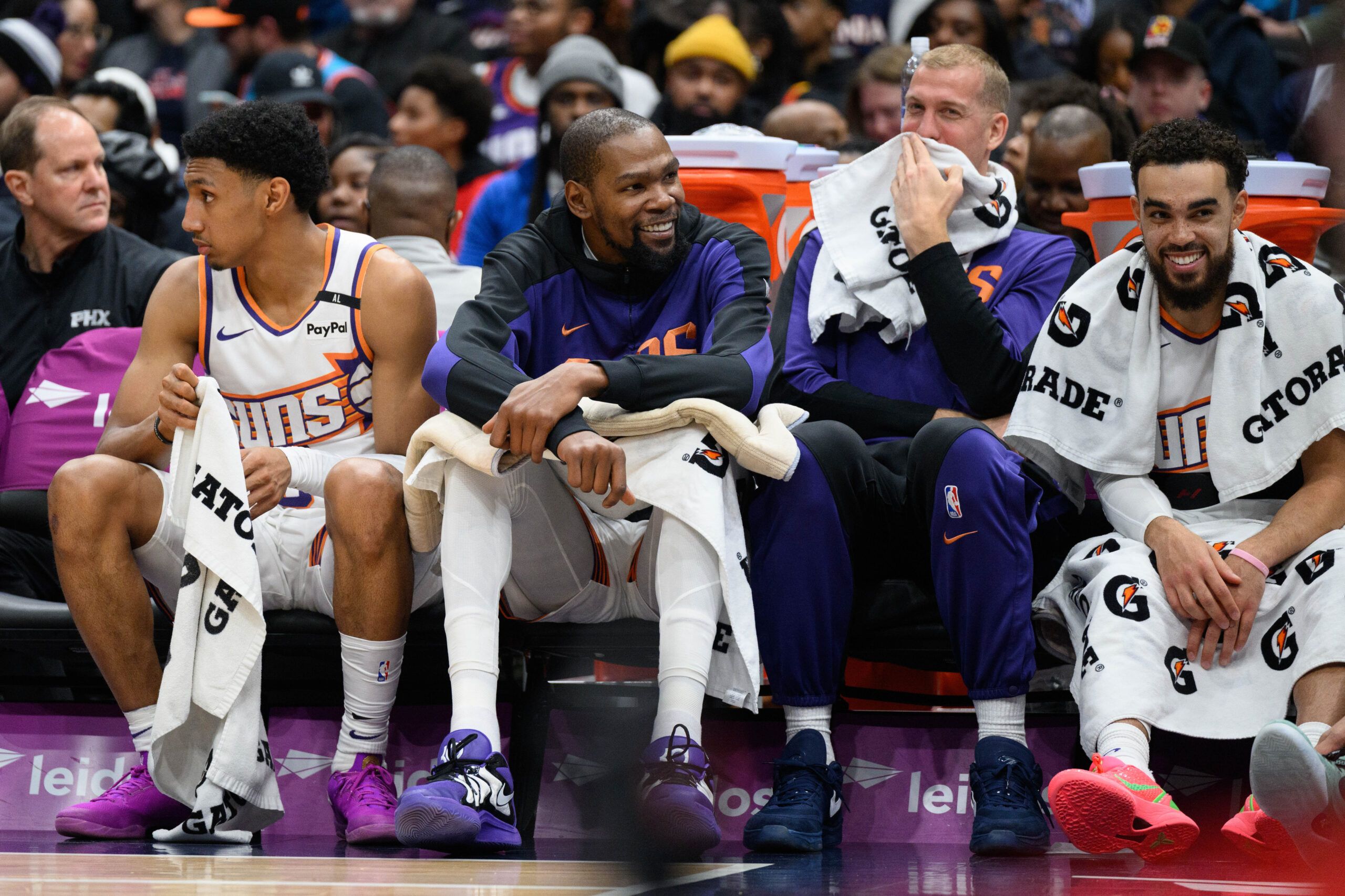 2-Time NBA Champion Kevin Durant Refutes 'Lazy' Claims That Suns' Locker  Room Is 'Toxic,' Rips