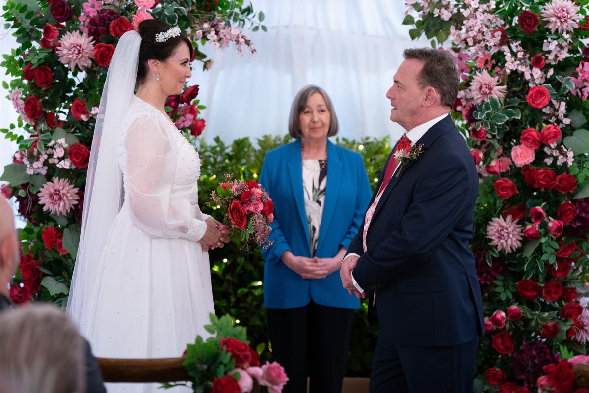 EastEnders star admits live episode nerves 'It terrifies me'