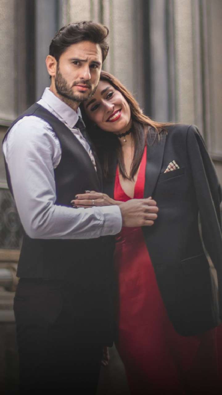 hug-day-special-romantic-instagram-captions