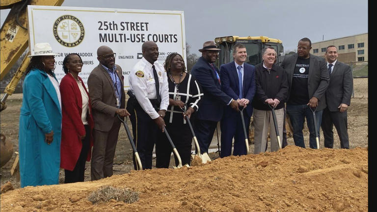 Tuscaloosa breaks ground on new outdoor courts Tuscaloosa breaks ground on new outdoor courts