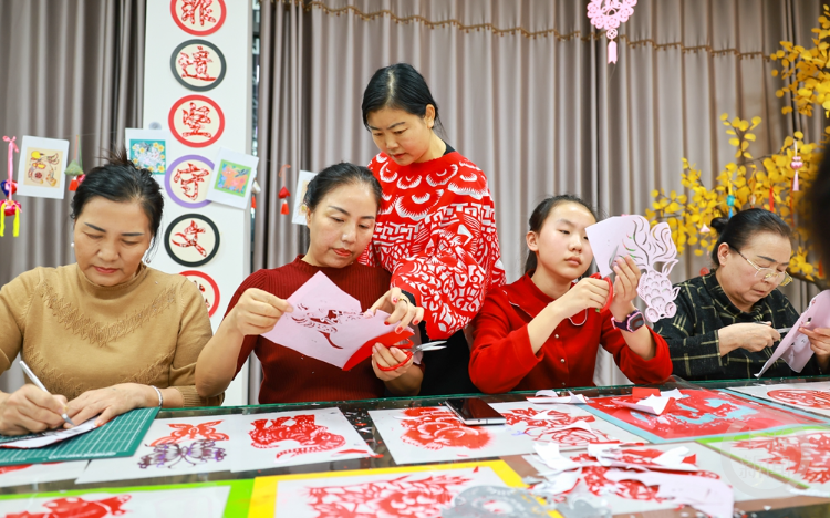 ������ζ��127�� | ����2025������Ӱ��Ʒչ�����ܺ�����Ʒ