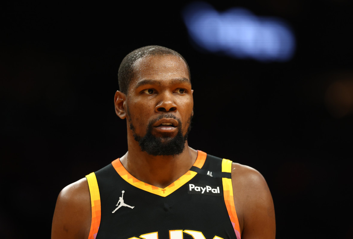 Kevin Durant's Mom Is Trending After Playing Wing Woman for Suns Star