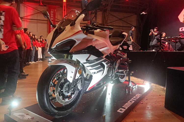 QJMotor Siap Bersaing di Dunia Balap Motor Indonesia