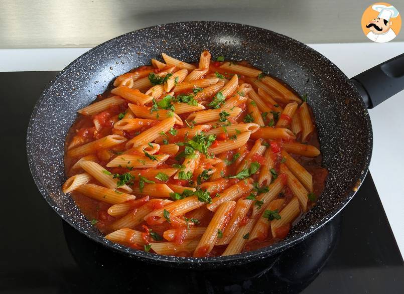 Pasta all&amp;#39;arrabbiata: a heart-warming italian classic!