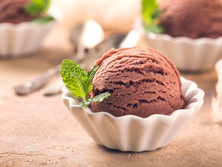 Low-Carb-Schokoladeneis: Süßer Genuss auch während der Diät