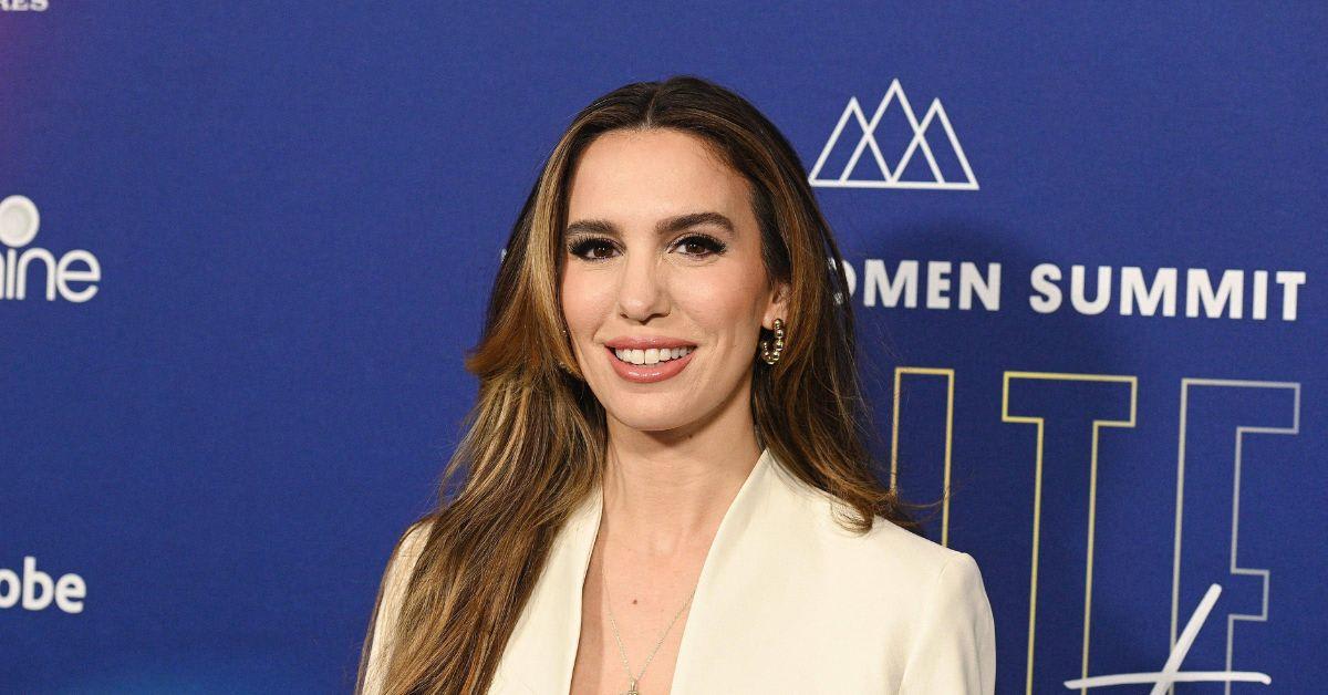 Christy Carlson Romano Says 'It's a Miracle' She Isn't Blind After