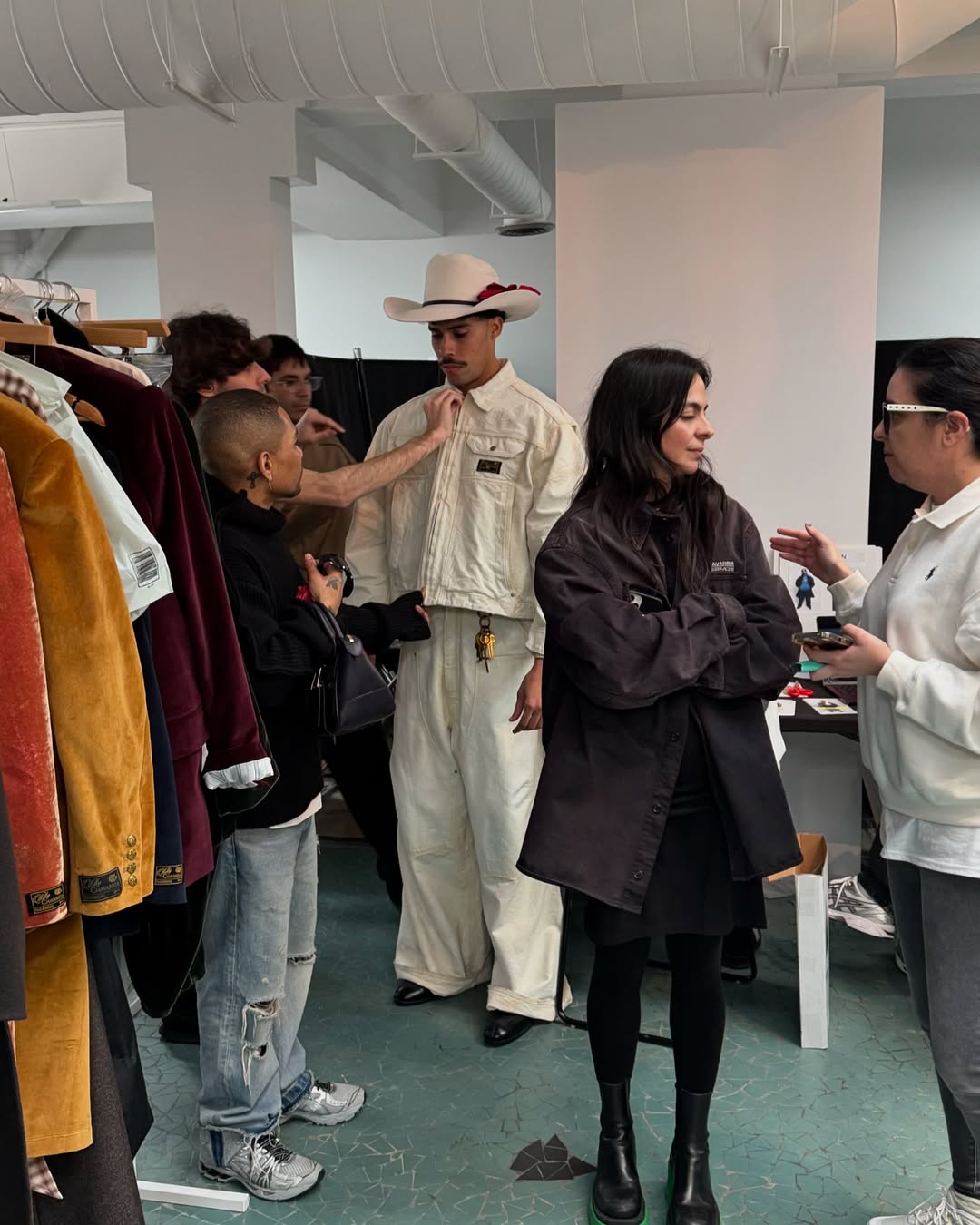 Bernie Martínez Ocasio, el hermano de Bad Bunny que brilla en el modelaje