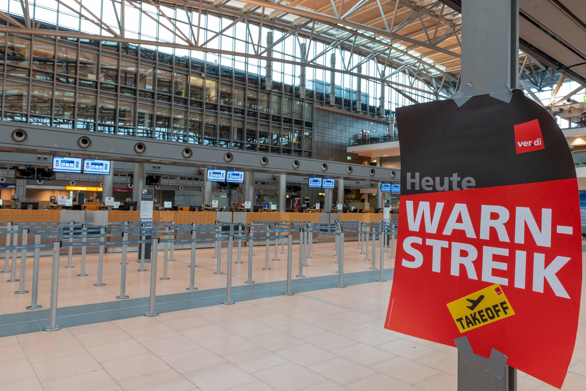 Flughafen-Streik an 11 deutschen Airports am Montag: Aktuelle Infos für ...