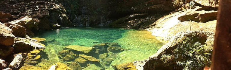 Vista panorâmica do Poço Azul. em Riachão (MA)