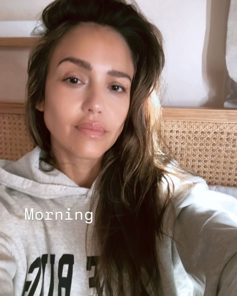 Jessica Alba's fresh glimpse inside 10m family home Cash Warren has(01)