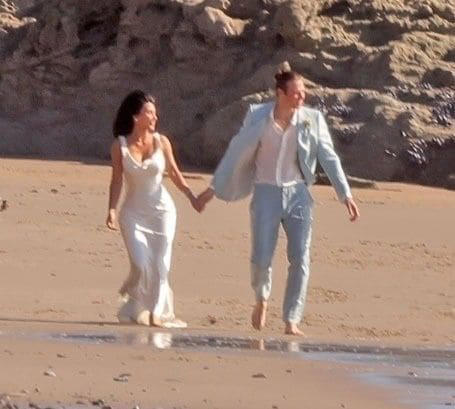 Kim Kardashian celebra su 'cuarta boda' a la orilla del mar y te contamos todos los detalles