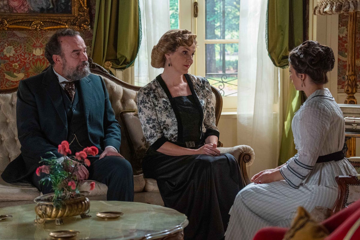 Martina cae en la retorcida trampa que le tiende Cruz para quitarle su  propiedad en 'La Promesa'