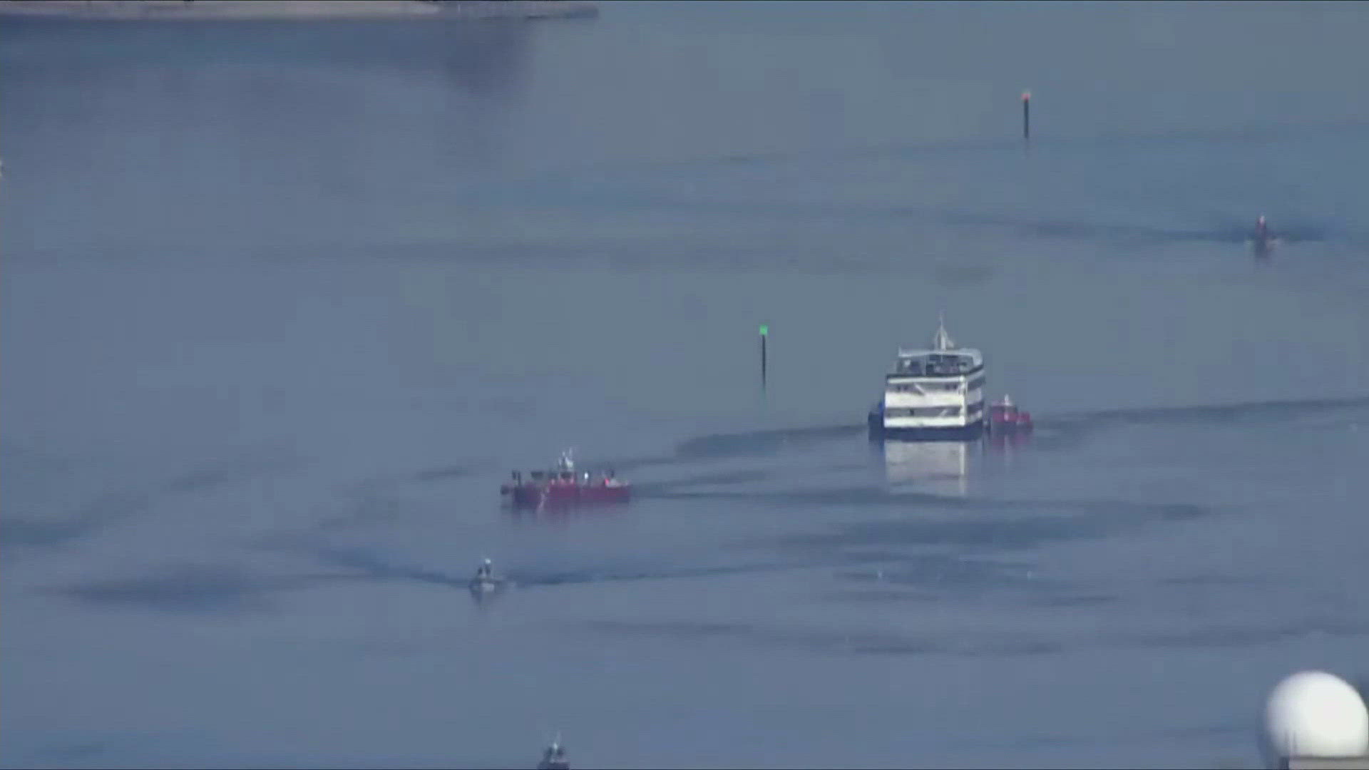 DCA air disaster Dive teams resume - AA1ybvJd.img