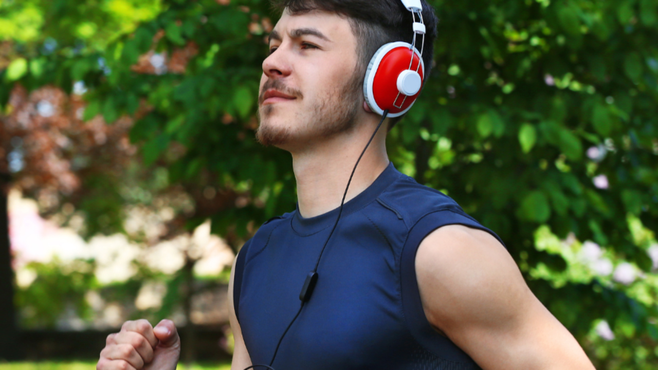 Upbeat Music, Longer Workout How Music Can Motivate You To Work Out Longer