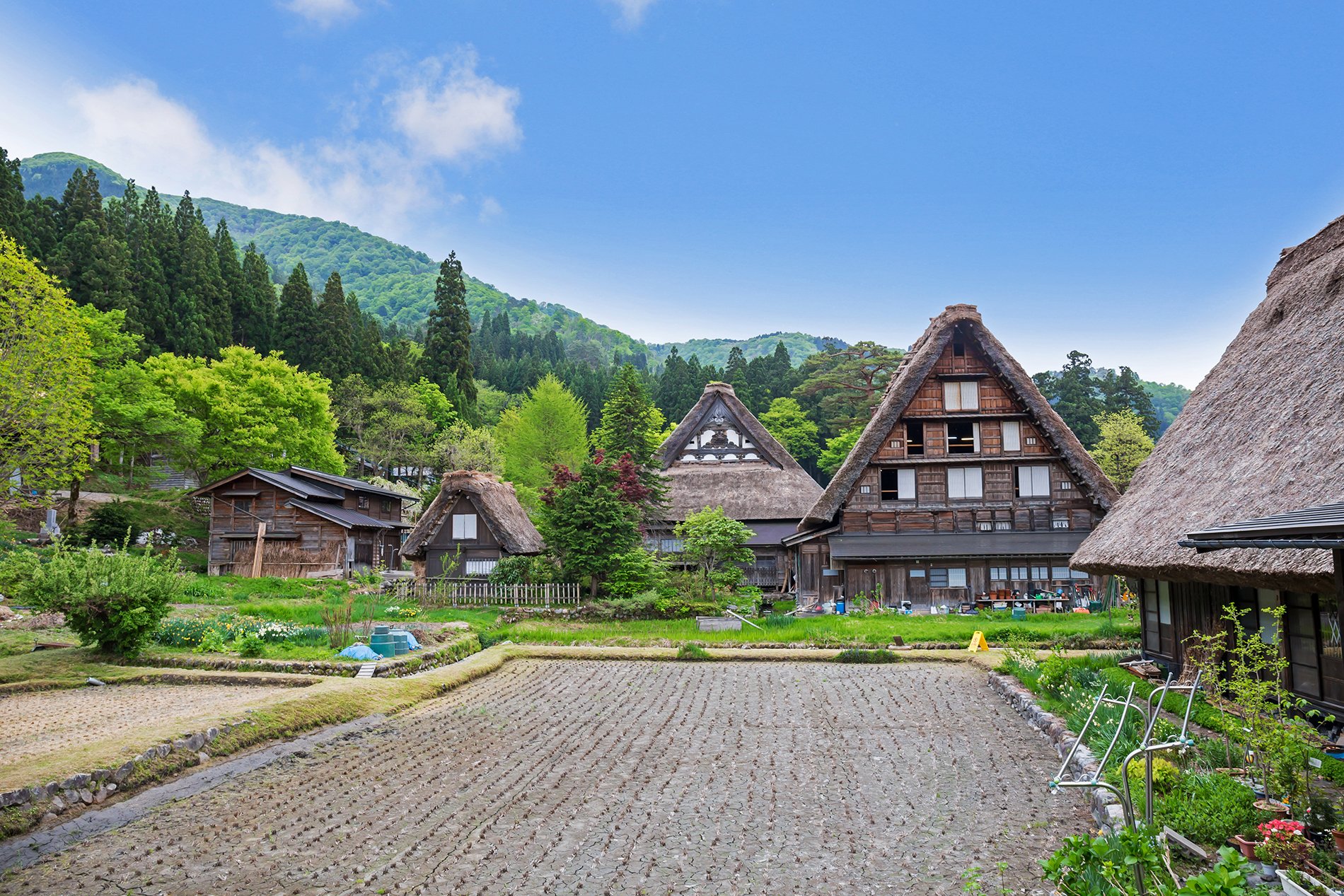In Japan's Alpine Villages, Architecture Preserves a Unique Heritage In Japan's Alpine Villages, Architecture Preserves a Unique Heritage
