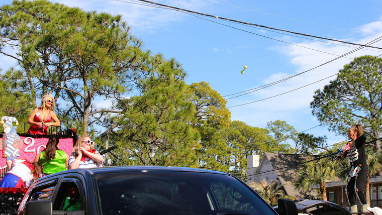 Mardi Gras season 2025 begins in Alabama Scenes from parade on Dauphin