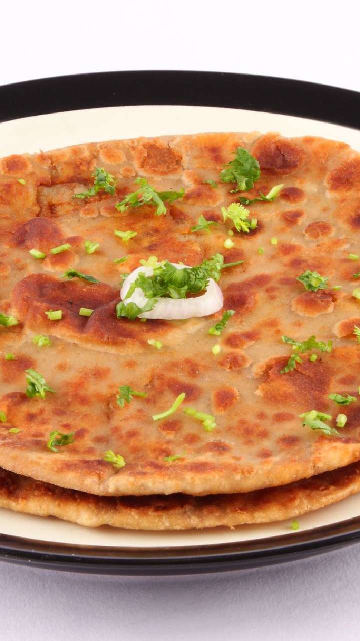 6 Easy Steps To Prepare Aloo Methi Paratha For Kid’s Lunchbox