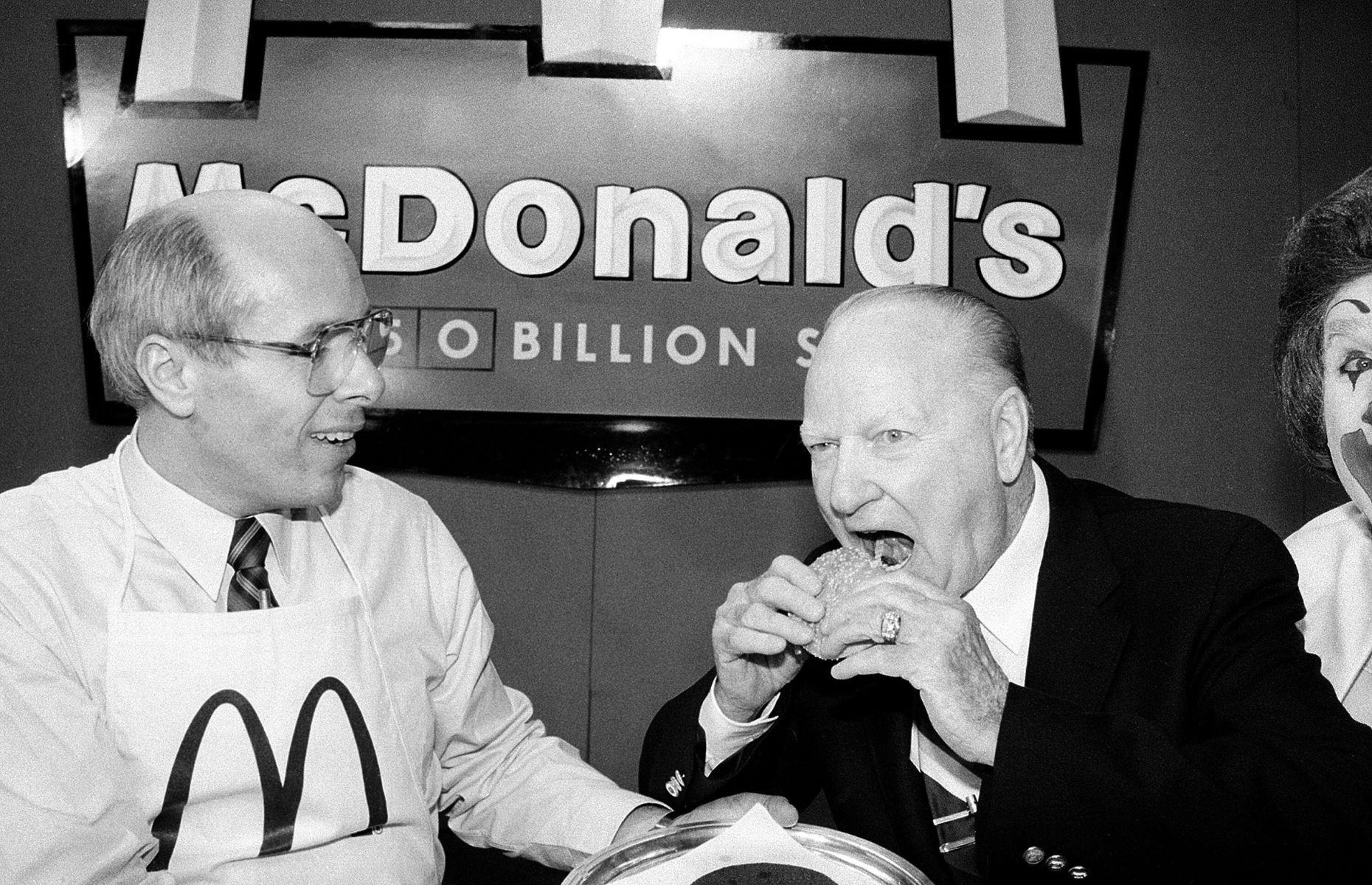 Incredible vintage photos of 1980s McDonald's