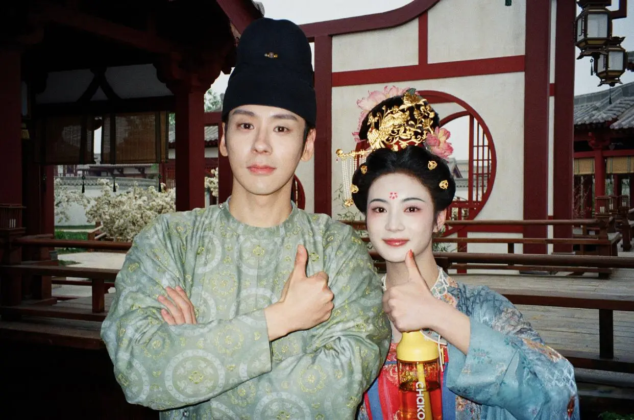 《锦绣芳华》未播先火，杨紫和李现再续前缘，古装又有颜值天花板