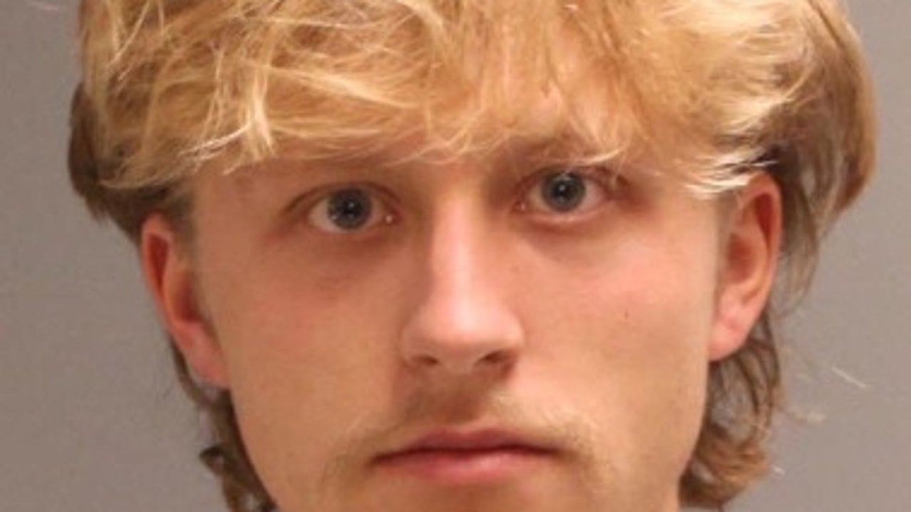 Temple student arrested for impersonating ICE agent on campus, 2 more(02)