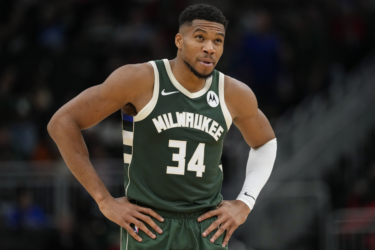Bucks Dealt Unfortunate Giannis Antetokounmpo Before All-Star Break