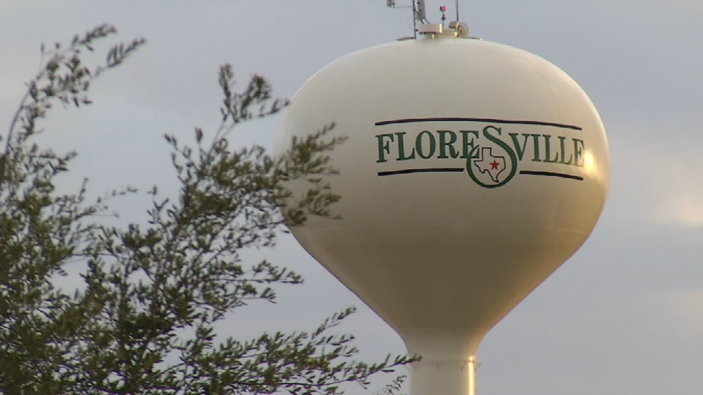 Floresville ISD considers four day school week to attract teachers Floresville ISD considers four day school week to attract teachers