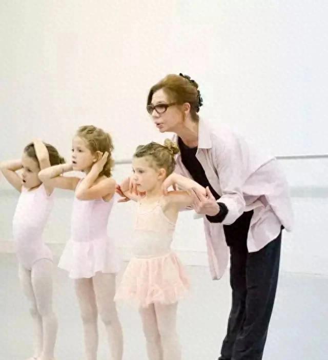 ����Ϊ��Щ���������˺��ӵ��赸ѧϰ֮·��